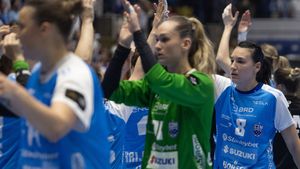 Esbjerg - CSM București 26-22 (în tur, 29-30), în returul sferturilor Ligii Campionilor. „Tigroaicele” ratează calificarea în Final Four, la ultima apariție a Cristinei Neagu într-un meci european