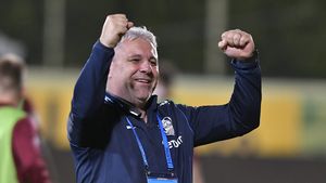 Emil Boc vrea să dea lovitura cu Marius Șumudică: ofertă de top de la Universitatea Cluj!