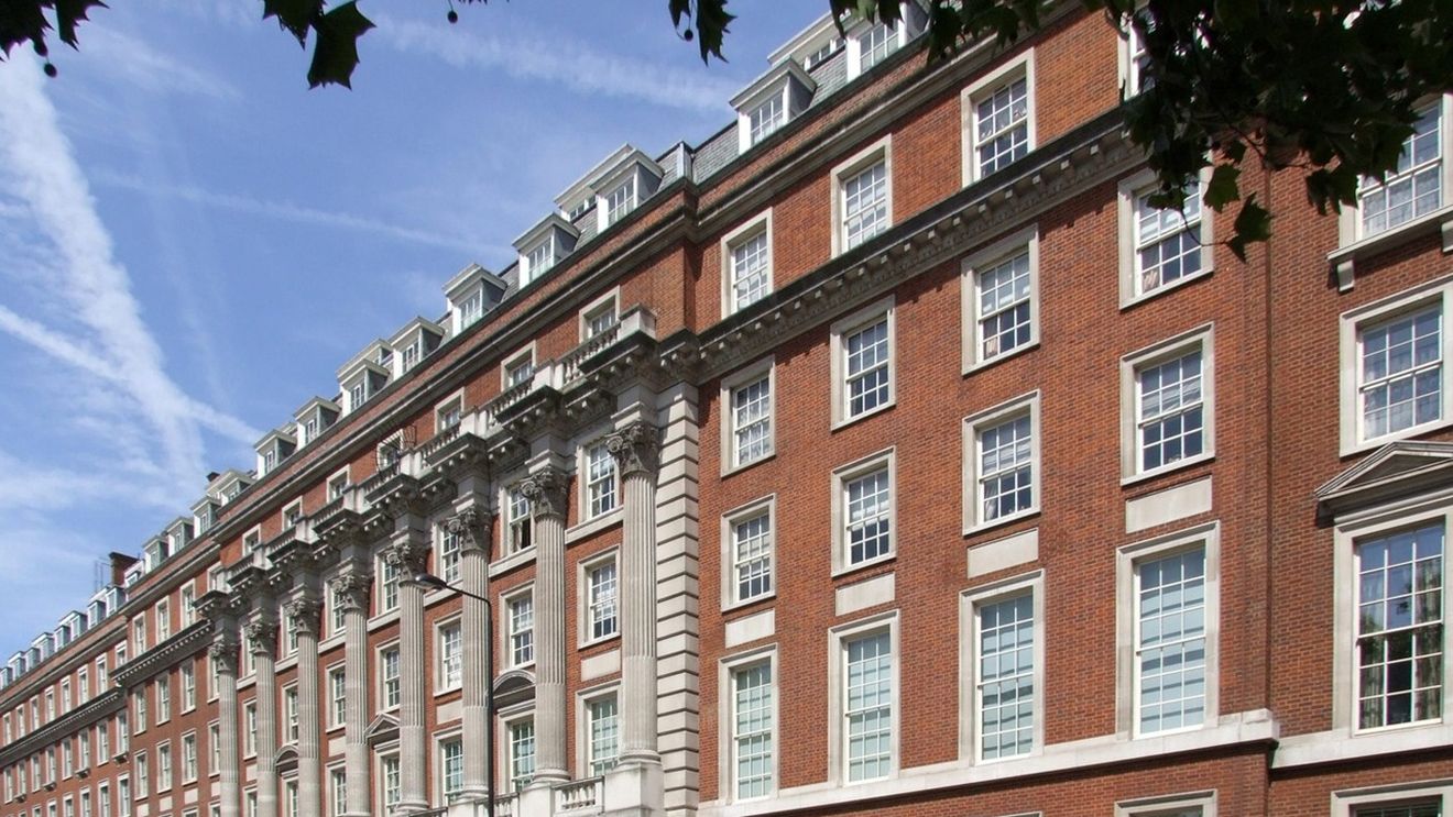 Tranzacția imobiliară a anului! Conacul din capitala țării, care are peste 100 de ani şi a fost ambasada Islandei, a fost vândut cu 25.500.000 de euro