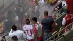 Reacţia clubului Farul după ce fanii „marinarilor” au aruncat o torță în tribuna dinamovistă și au rănit o femeie