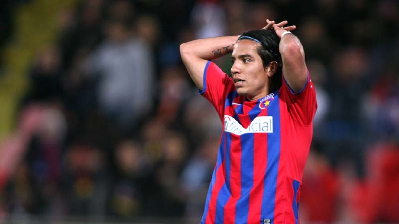 Cel mai scump transfer pe care l-a făcut Gigi Becali în istoria Stelei a ajuns pe drumuri! Niciun club nu îl mai vrea pe columbianul Dayro Moreno, după ce a dat cu mașina peste un motociclist și a fost scos în șuturi din bar de fanii fostei echipe