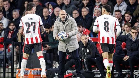 Antrenorul lui PSV a dat vestea momentului despre Dennis Man