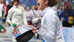 Alexandra Predescu, vicecampioană europeană la spadă, la junioare