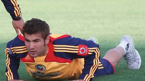 Mutu acuză o durere musculară