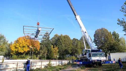 Încă un stadion din România va putea organiza meciuri la lumina reflectoarelor. Unde este instalată în aceste zile fosta nocturnă a arenei din Giulești