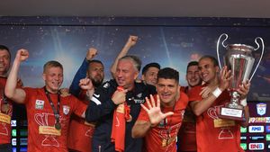 Dan Petrescu a făcut show în vestiar după CFR Cluj - Ballkani. „Mister a cântat cu noi!” Boateng și Yuri, dezvăluiri după calificarea în 16-imile Conference League