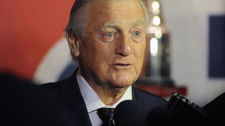 Fostul hocheist canadian Dickie Moore, câștigător de șase ori al Cupei Stanley, a murit la 84 de ani