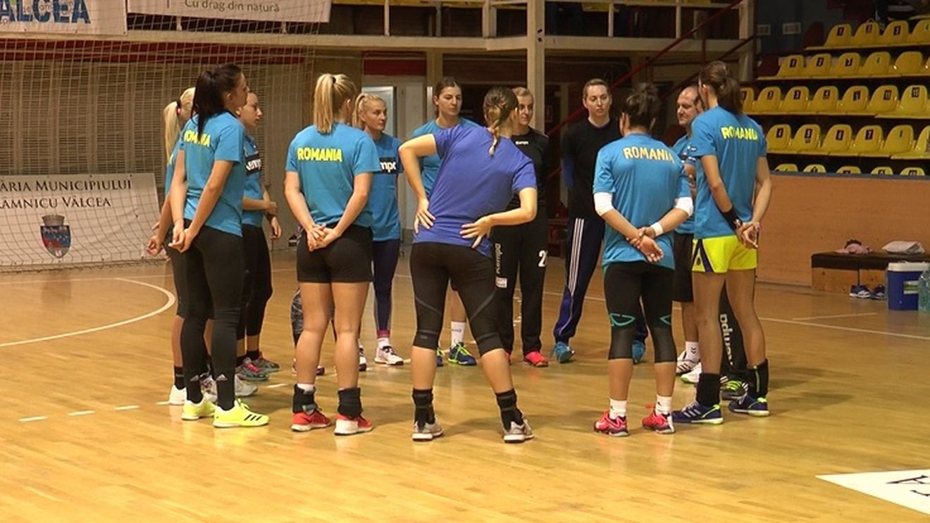 Ultimele vești din cantonamentul naționalei României de la Rm. Vâlcea! Ambros Martin a avut 13 jucătoare la primul antrenament. Amintiri de la Oltchim - Itxako: "Îmi aduc aminte cât de dificil mi-a fost să vorbesc cu jucătoarele mele..."