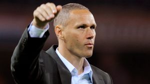 Van Basten: "Boulahrouz rămâne în lot"