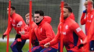 Ianis Hagi n-a fost la ceremonia în care tatăl său a primit Steaua României, iar britanicii i-au dat lovitura grea în ziua meciului cu Fenerbahce