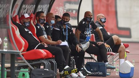 Reacția clubului Dinamo după ce șase jucători au COVID-19: „Toți reprezentanții echipei noastre vor reface testul”