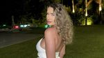 Antonela Pătruț, iubita mult mai tânără a milionarului Arpad Paszkany, s-a fotografiat în jacuzzi şi a postat poza pe internet