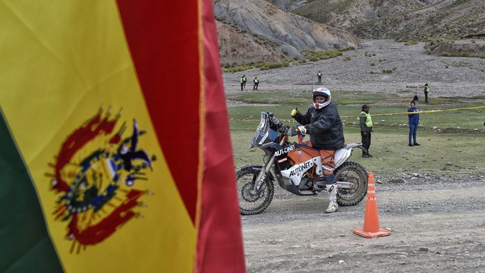 Mani Gyenes este pe 18 la general la jumătatea Dakar 2017. Organizatorii au decis anularea probei speciale din etapa a 6-a, din cauza ploilor torențiale care au făcut traseul impracticabil