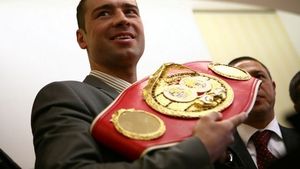 Bute, prezent la cea de a 21-a reuniune a International Boxing Hall of Fame