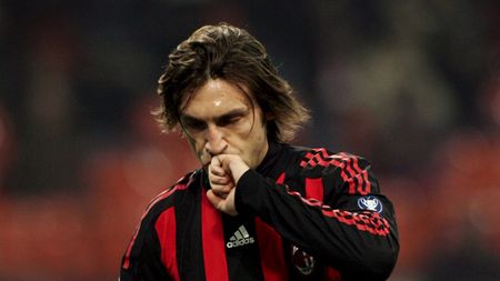 Pirlo va semna cu Chelsea