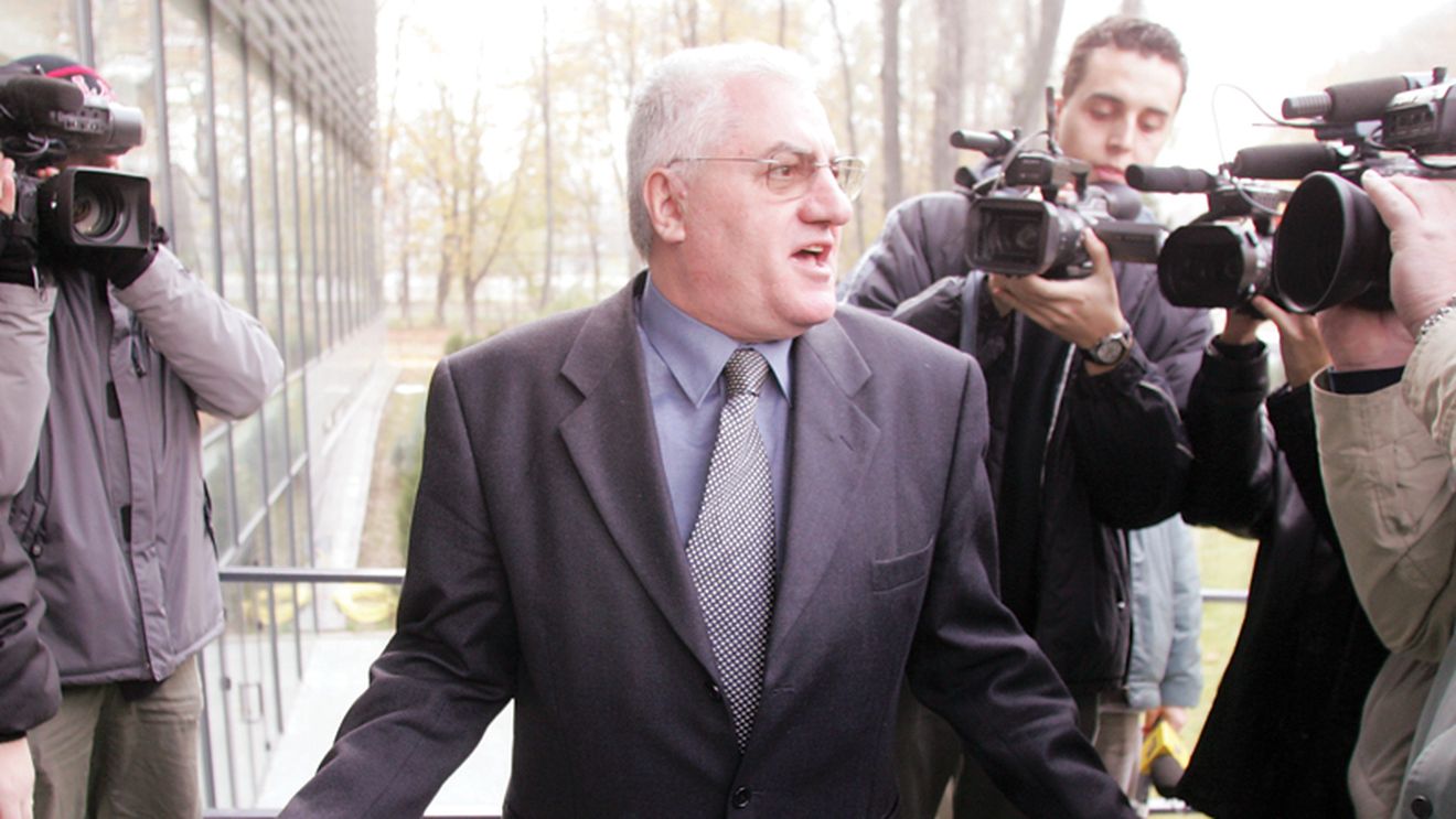 „Lupescu vorbește prostii!"