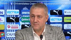 Universitatea Craiova cedează jucătorul despre care Mihai Rotaru spunea recent că „va fi extraordinar pentru România”. Ce fotbalist revine în Bănie