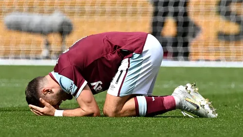 Accidentare groaznică în Premier League! I-a rupt piciorul și apoi s-a prăbușit în lacrimi pe teren | VIDEO