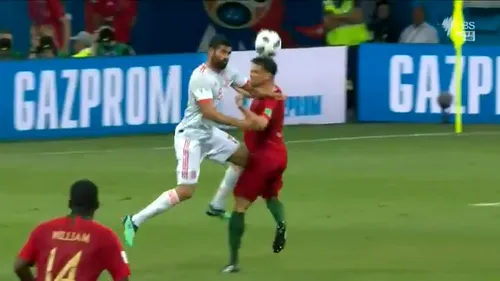 VIDEO | Fault clar în atac la golul marcat de Diego Costa! Arbitrul întâlnirii Portugalia - Spania a greșit decisiv la primele două reușite