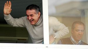 Gigi Becali știe secrete despre metodele de pregătire pe care le folosește Neil Lennon, viitorul antrenor de la Rapid, și dezvăluie de ce i-ar fi fost frică să nu îl pună Dan Șucu pe Marius Șumudică!