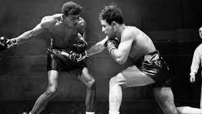 Jake LaMotta, pugilistul interpretat de Robert De Niro în filmul Raging Bull, s-a stins din viață