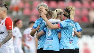 Finala Cupei României la fotbal feminin! Olimpia și Heniu se bat duminică pentru trofeu