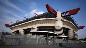 Băncile se bat pentru a finanța suma amețitoare necesară pentru noua „bijuterie” din oraș. Ce nume grele vor să dea banii pentru arena pe care vor juca echipa lui Chivu și marea rivală AC Milan