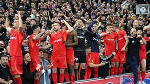 Adevăratul motiv pentru care derby-ul FCSB - CFR va bate recordul de spectatori în Superliga! Decizia luată de Jandarmerie și ce rol are Rapid în „ecuația” de pe Arena Națională: „Atunci se va decide totul”. EXCLUSIV