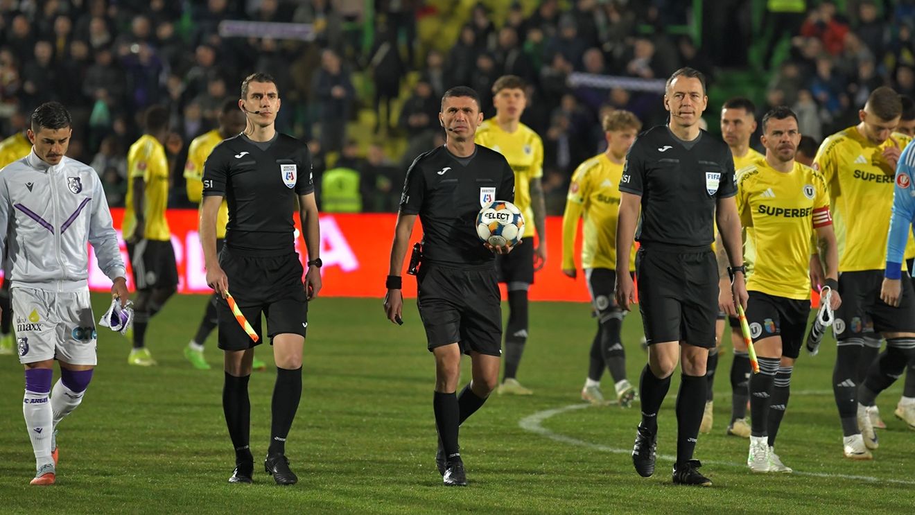 Delegare de necrezut în Cupa României. Antrenorul amenințase că echipa nu se prezintă la meci dacă e trimis iar același arbitru: exact asta a făcut FRF!