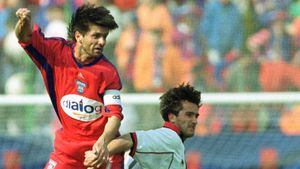 Adrian Ilie dixit: "Lăcătuș e transferul iernii la Steaua!"