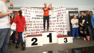 Roșu, dar nu de efort!** Câștigătorul primei ediții Up Run, categoria +35 ani, a dezvăluit motivele care l-au propulsat în Cartea Recordurilor