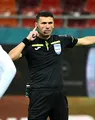 Arbitrul central Marcel Bîrsan, delegat la turul barajului Chindia – Farul. A mai condus patru meciuri disputate de ”marinari” în acest sezon