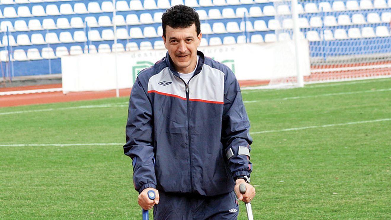 Artimon: „Ieșiți de pe teren!"