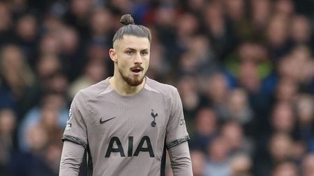 Ce șanse să mai aibă Radu Drăgușin pentru a fi titular la Tottenham, dacă englezii îl cumpără și pe el... Transfer de 80 de milioane de euro, de la Juventus, pe postul românului!