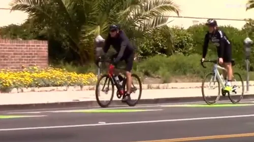 Performanță incredibilă reușită de Harrison Ford, starul de la Hollywood: 1600 de kilometri parcurși cu bicicleta la vârsta de 79 de ani!