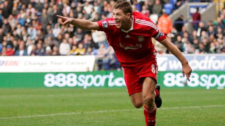 Benitez are încredere totală în Gerrard: "Va juca titular mâine!"