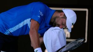 Novak Dkokovic i-a dat o lecție lui John McEnroe. Americanul credea că sârbul joacă teatru când s-a accidentat