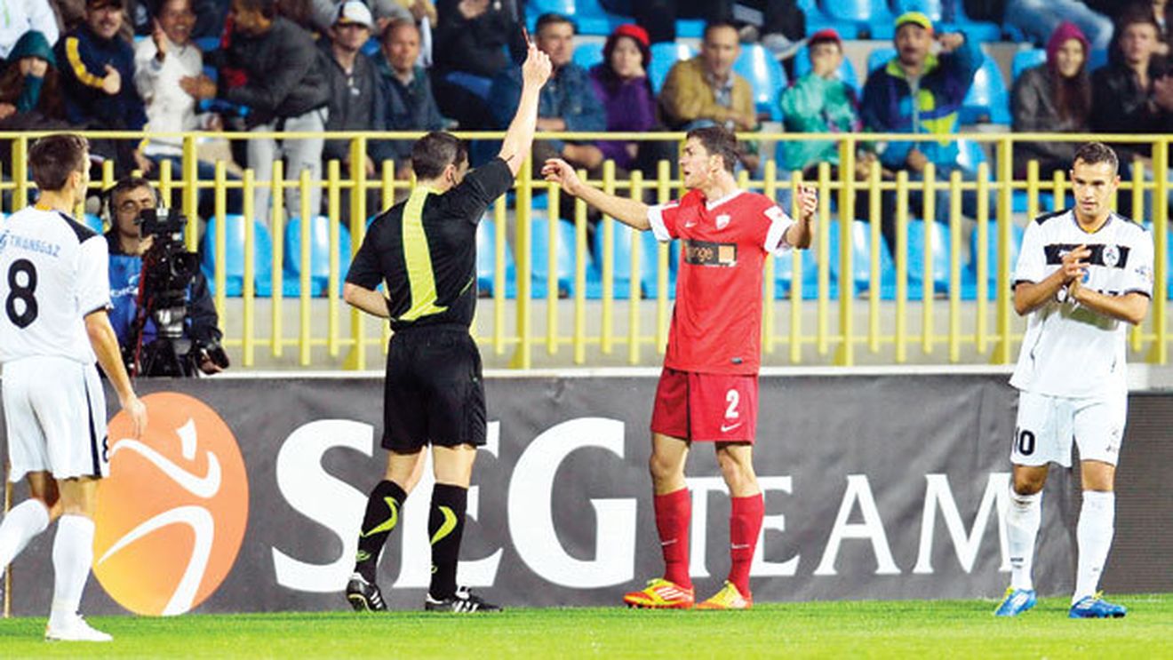 Nica regretă eliminarea de la Mediaș, dar se revanșează cu o declarație pe gustul fanilor:** "Degeaba spune lumea că Steaua e deja campioană!"
