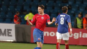 „Au venit Paszkany şi Copos şi ni s-a spus că trebuie să câştige Rapid”. Mirel Rădoi a dezvăluit ce i-a spus regretatul Martin Tudor despre meciul pe care a pariat şi „banii de lapte ai copilului”