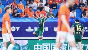 Alex Mitriță a luat primul trofeu: jucătorul etapei în China!