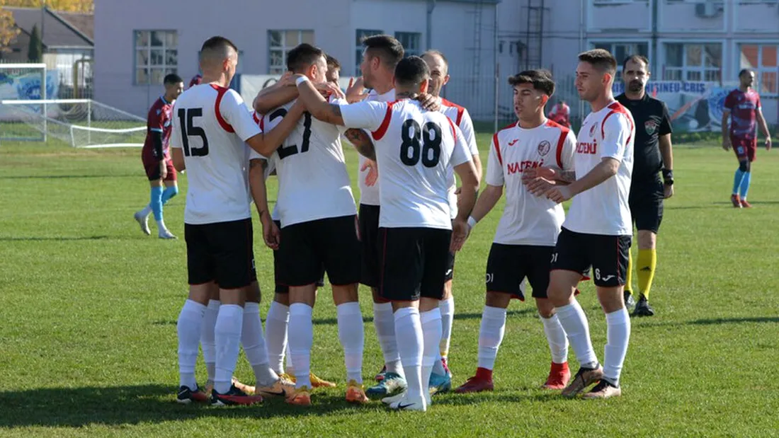 Unirea Sântana e campioană de toamnă în Liga 4 Arad și are toate atuurile să joace mai sus din vară! ”Și noua bază sportivă ne-a ridicat nivelul”