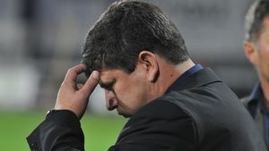 Pustai: "Maniera de arbitraj i-a iritat pe elevii mei, mereu se acordă penalty contra noastră în București"