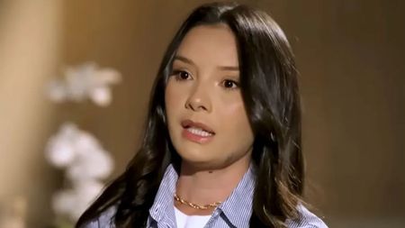 Femeia a depus o nouă plângere. Susține că a refuzat propunerea indecentă a fotbalistului și că bodyguardul acestuia a sechestrat-o și a amenințat-o cu moartea!