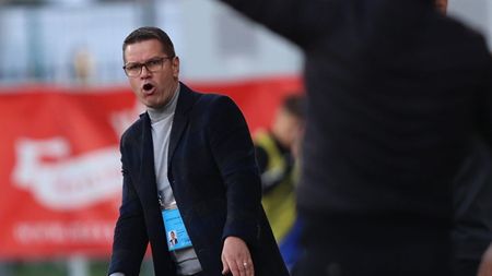 Galeria dinamovistă îl face praf pe noul antrenor! PCH a șters imediat postarea! „Ești cel mai prost, Flavius Stoican!” | VIDEO