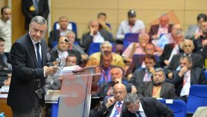 Nașu', speriat de 'Mafia umbrelor'?** "Dacă povestești după 4 ani de un blat, nu ai ce căuta în fotbal!" Mesajul pentru cei care vor să vobească: 'Să nu ne întoarcem împotriva lor'