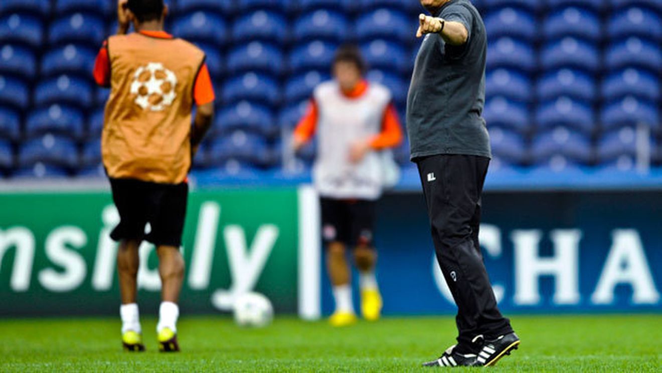 "Il Luce" poate distruge o carieră din exces de zel!** Tehnicianul român trece peste cuvântul lui Rinat Ahmetov și își face un elev să-l implore: "Lasă-mă să plec"