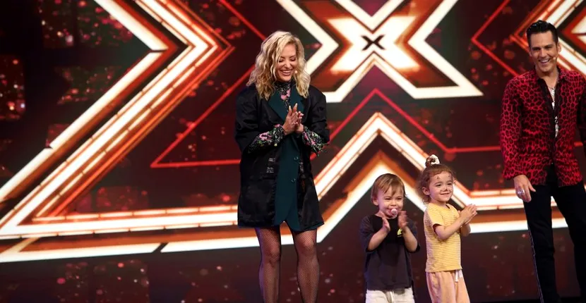 Delia are parte de doză dublă de energie la ”X Factor, sezonul 10”. Nepoții ei, musafiri pe platourile de filmare