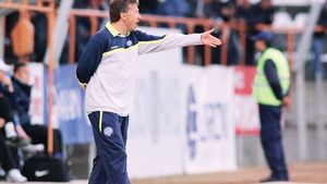 Dan Petrescu, atac la „Naș"