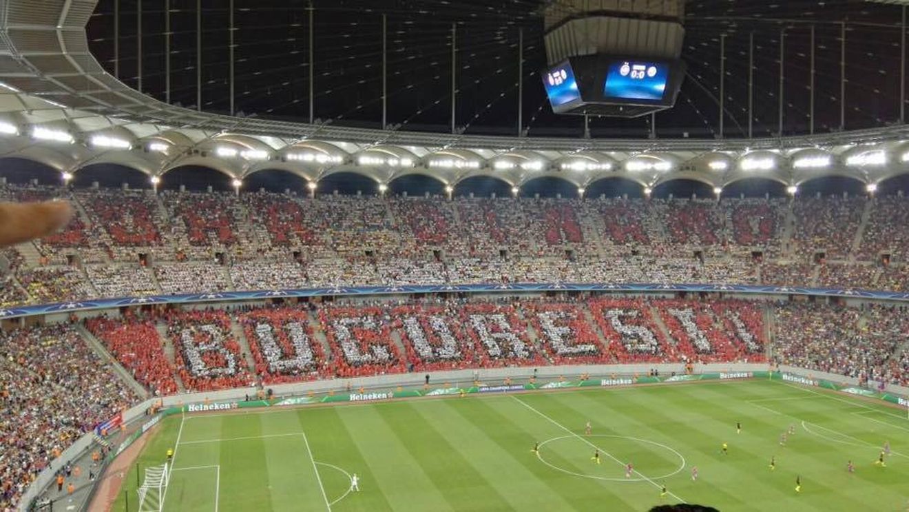 Asta va rămâne în istorie! FOTO | Situație umilitoare pentru Steaua, la meciul cu City. Cum a apărut mesajul "Doar Dinamo București" pe toată tribuna. Becali, păcălit de PCH