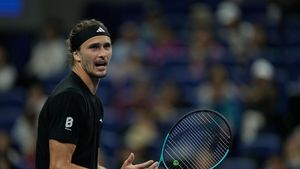 Zverev a pierdut și s-a înfuriat. A scăpat o înjurătură spre loja unde se afla tatăl său, care îi e și antrenor: „De ce dracu’ râzi?”